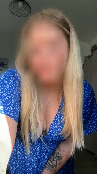Erisa, 22 anni