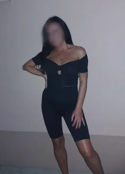 Rebecca, 36 anni