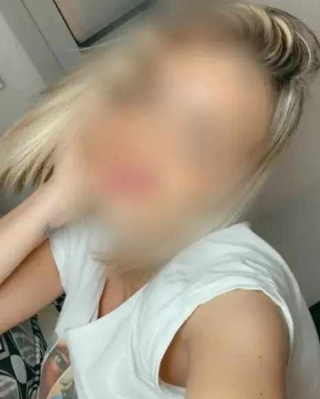 Yasmine, 35 anni